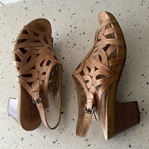 Josef Seibel Women's Ruth Tan Leather Cut Out Open Toe Comfy Sandals Size 40 EUC - Picture 4 of 12